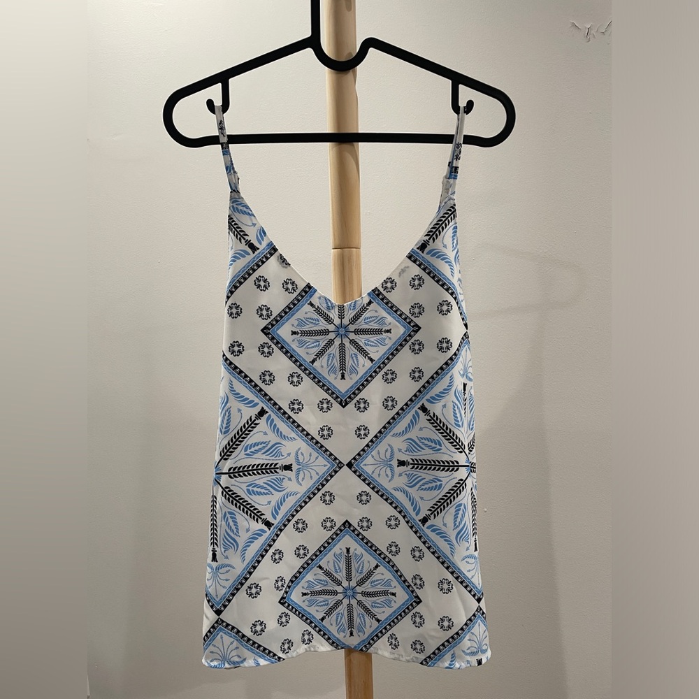 Cotton On cami white and blue top size extra small